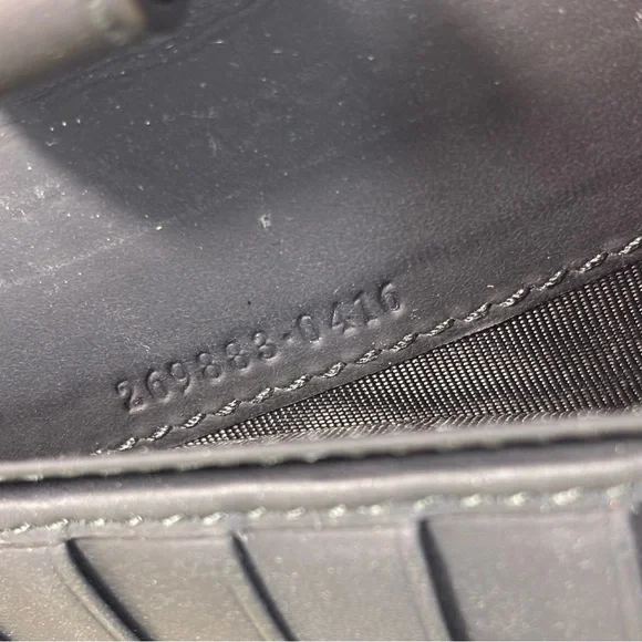 Beautiful Gucci Travel Organizer Wallet Black Guccissima - Picture 11 of 13